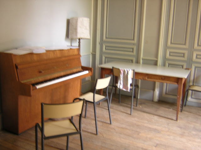Piano studio