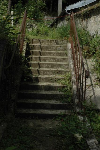 Front court stairway